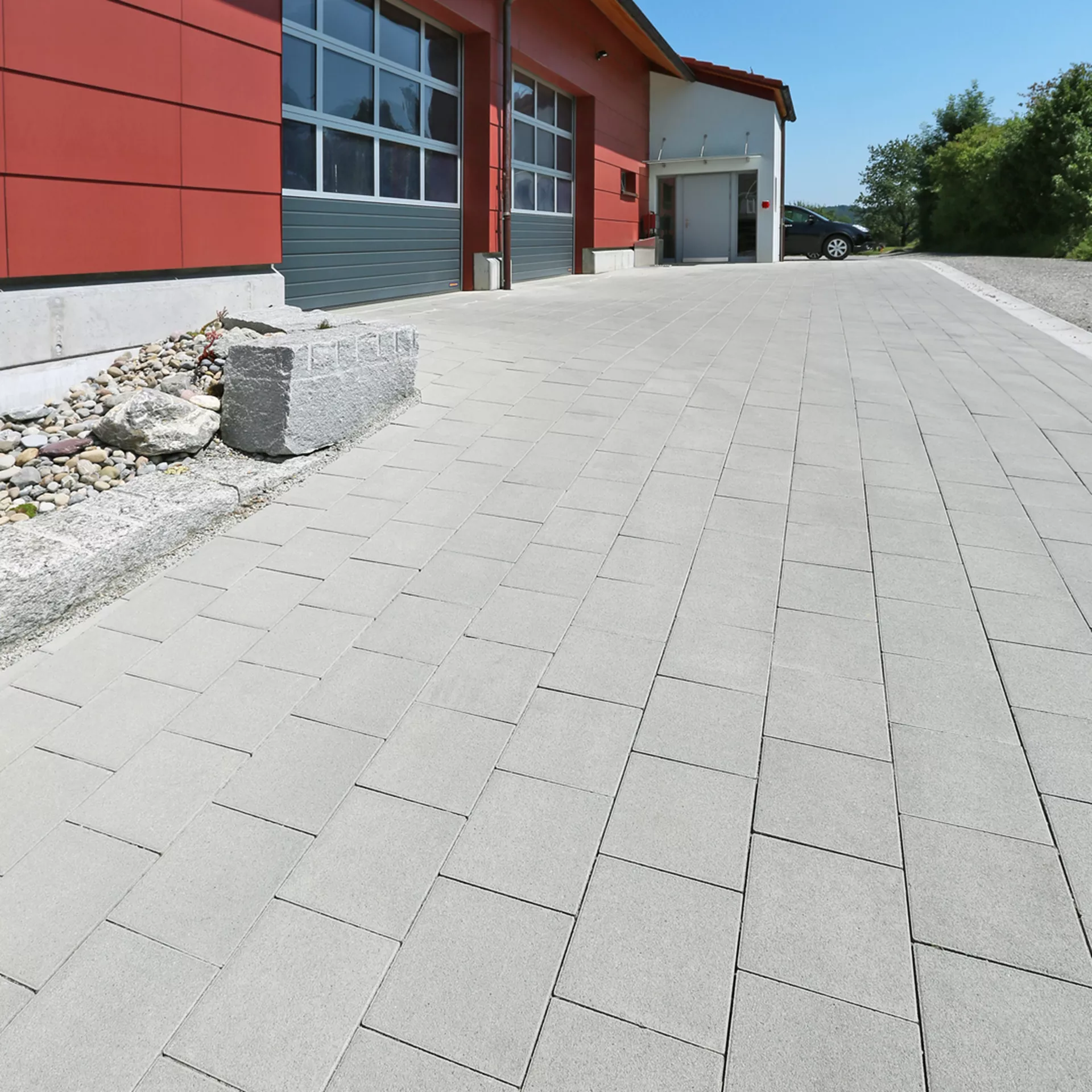 VS 5<sup>®</sup> Schwerlastpflastersteine mit 5-facher Versc hiebesicherung