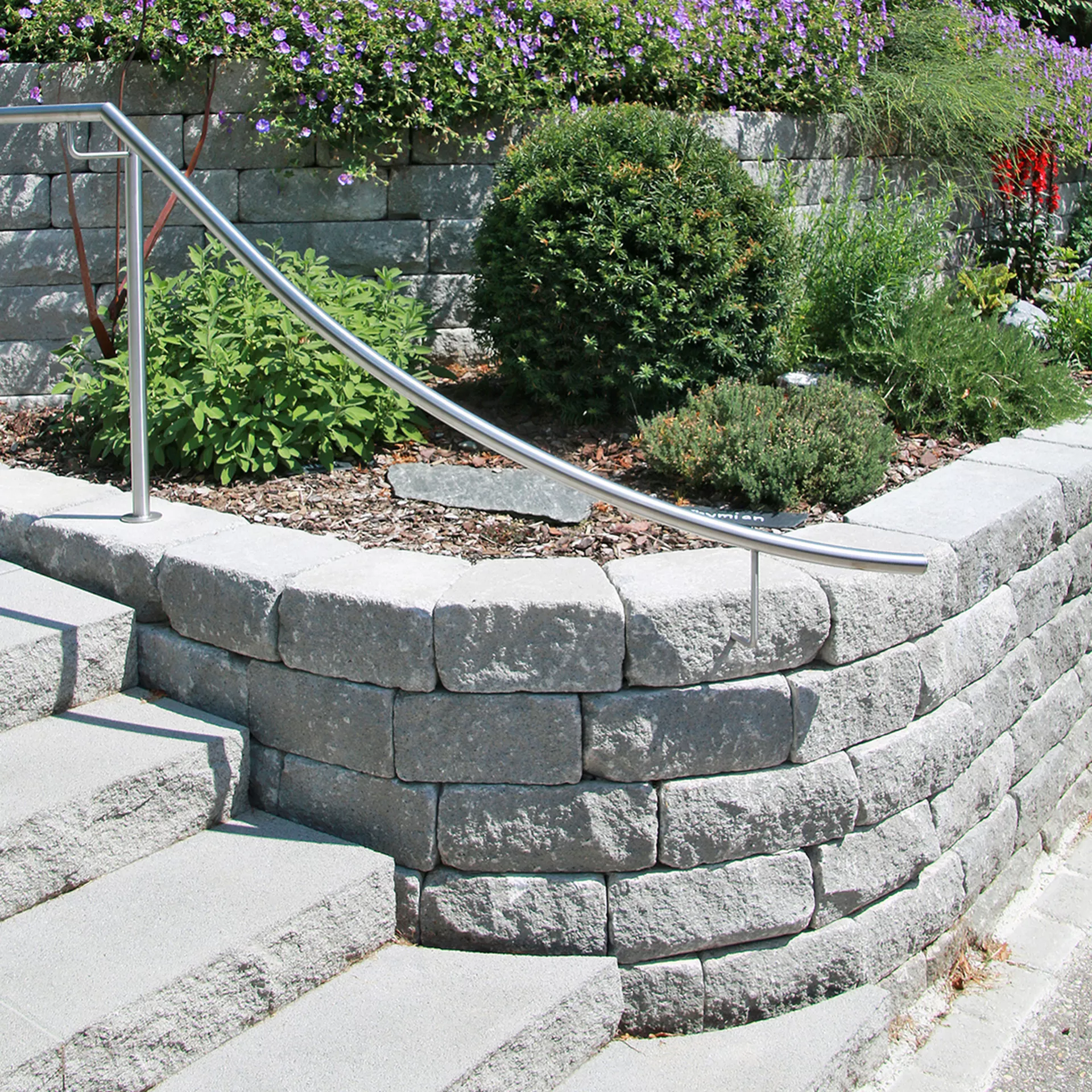 SANTURO<sup>®</sup> Keilmauersteine