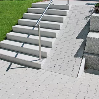 H Verbundsteine fein gefast