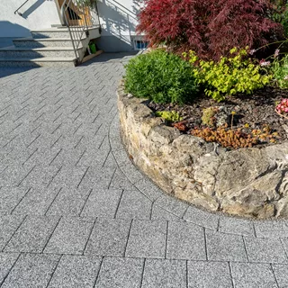 CARENA<sup>®</sup> Sickersteine fino gefast mit Edelvorsatz