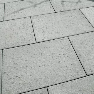 STRUKTURA Gehwegplatten mit Travertinstruktur