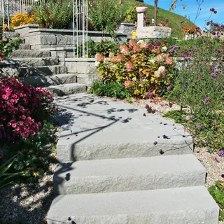Marches d'escalier pleines SANTURO<sup>®</sup> chanfreinées  sablées