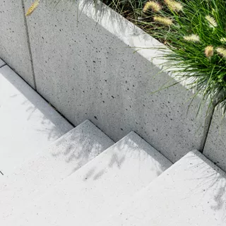 ROZTEC<sup>®</sup> MIDI Winkelplatten gestrahlt