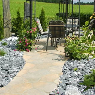 HACIENDA<sup>®</sup> CAMINOS polygonales Plattensystem