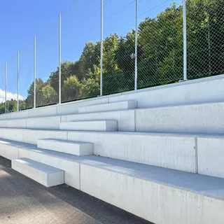 Blockstufen zu Vierkantelementen