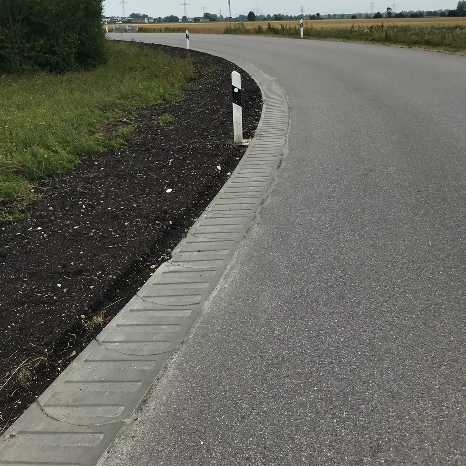 STRADAFINO Bankett- und Spurelement