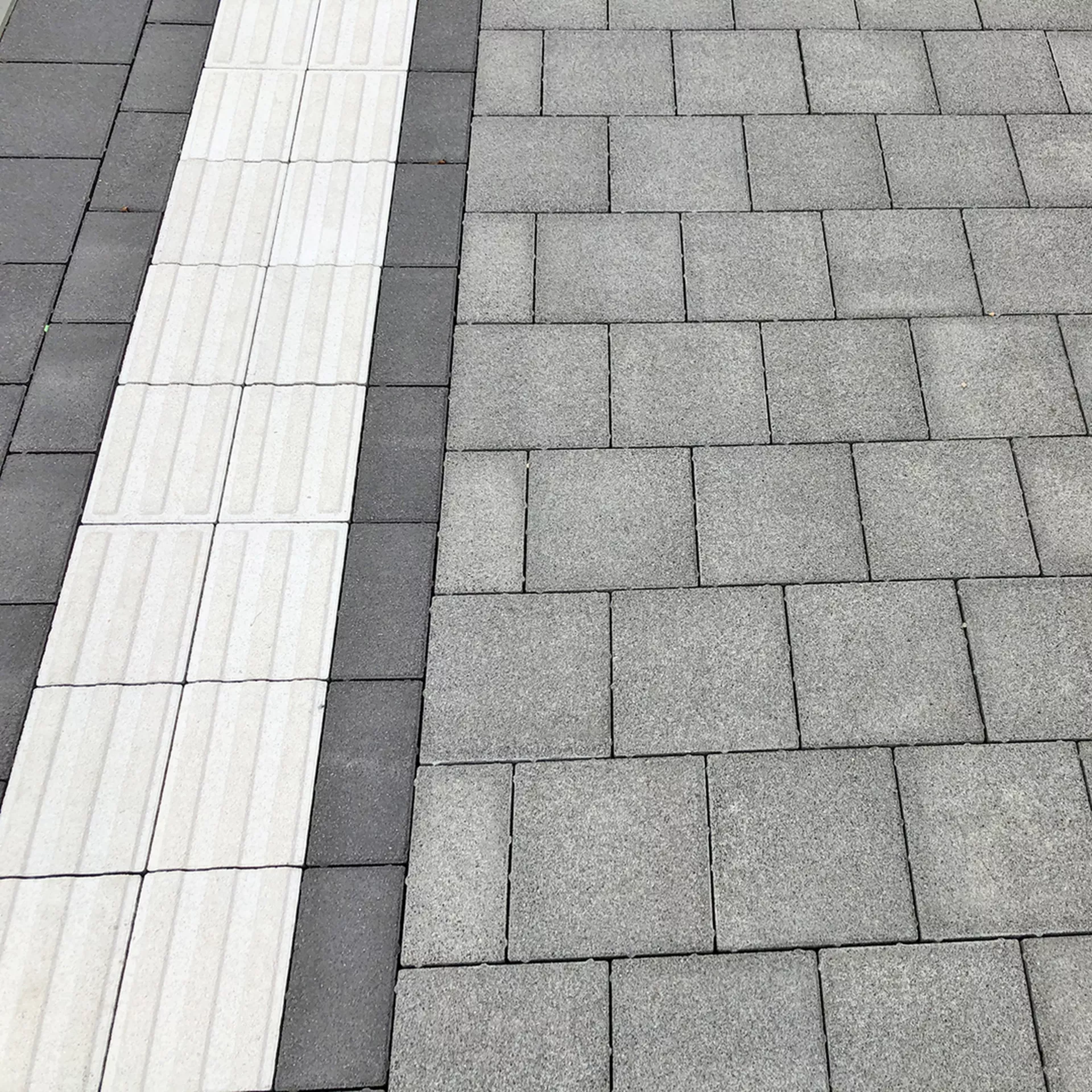 Pavés CARENA<sup>®</sup> chanfreinés lavés