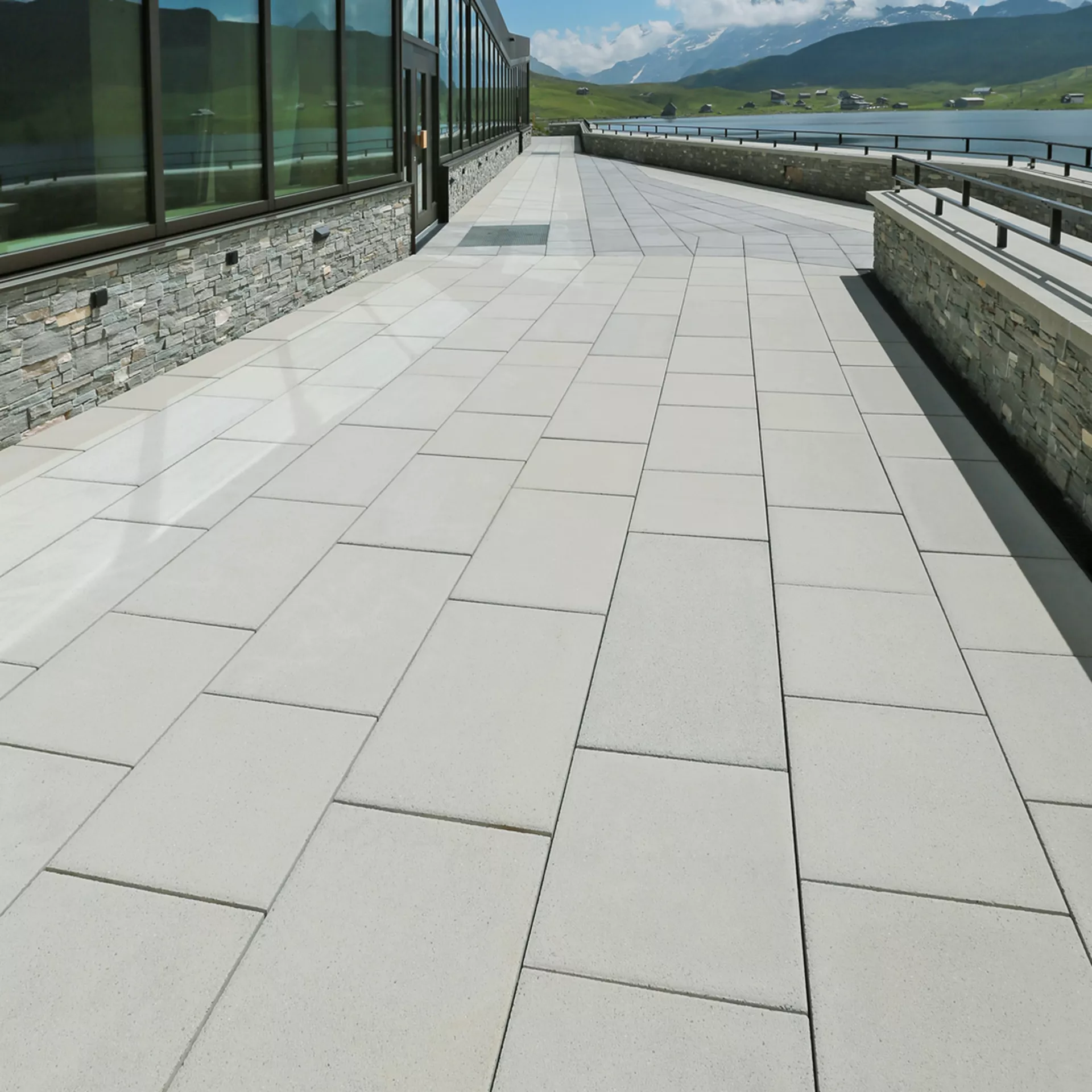 FINALGO Vakuum Gehwegplatten gefast