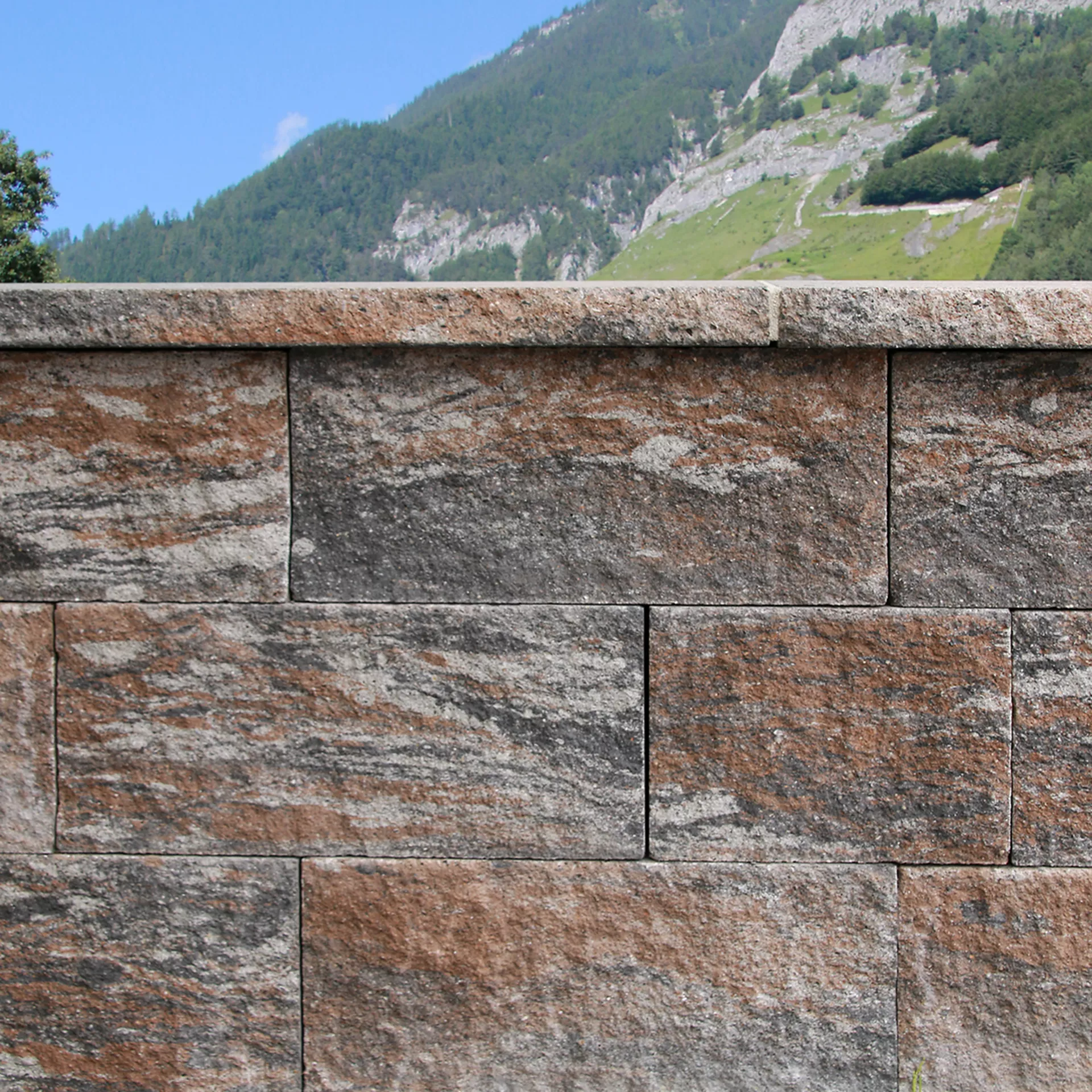 Mur de moellons SANTURO<sup>®</sup> briques rustiques