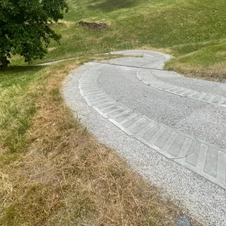 STRADAFINO Bankett- und Spurelement