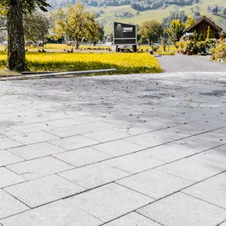 VS 5<sup>®</sup> Schwerlastpflastersteine mit 5-facher Versc hiebesicherung