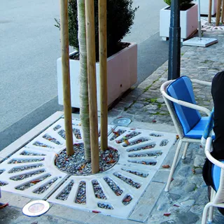 Entourages d'arbres COMO